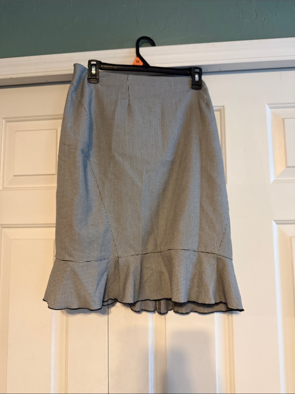White House Black Market Gray Ruffle-Hem A-Line Skirt